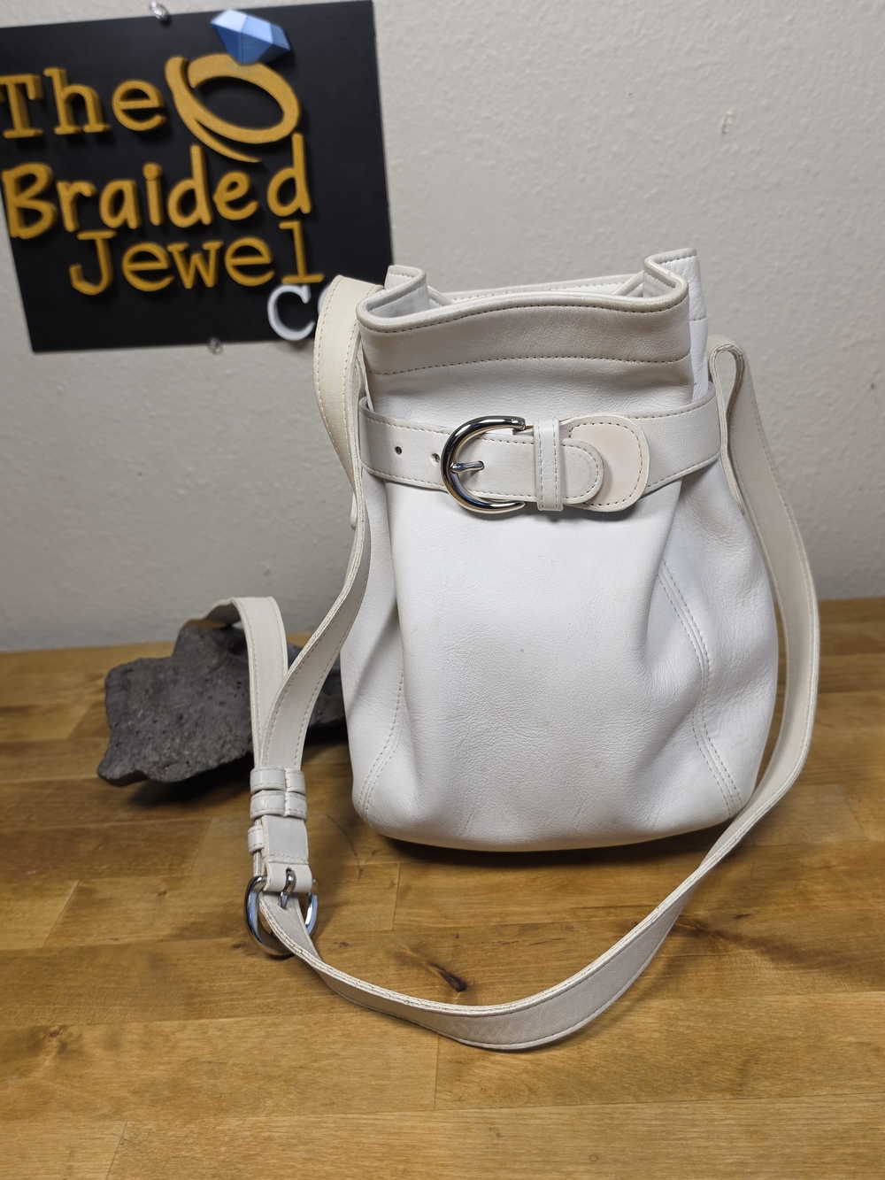 Coach Vintage Soho Belted Bucket Bag Bone White Glove Tanned Leather Medium